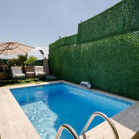 3 Superior Heated Pool And Sea View Tavsancil