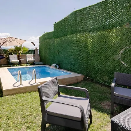3 Superior Heated Pool And Sea View *