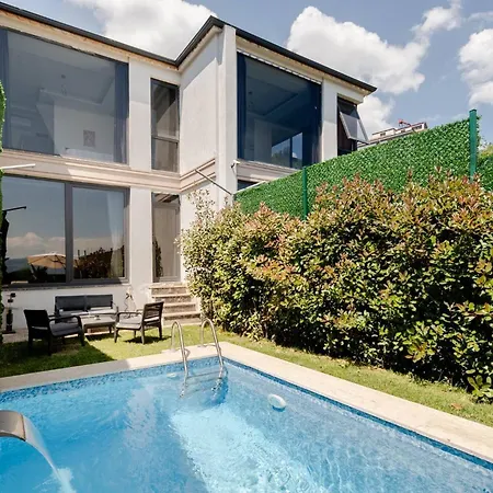 3 Superior Heated Pool And Sea View